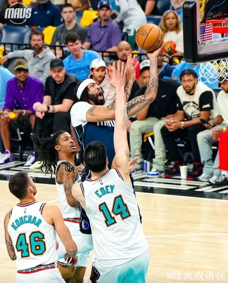 东欧组合缺阵,独行侠不敌灰熊五连败,魔术力克尼克斯获胜 东欧组合缺阵,独行侠不敌灰熊五连败,魔术力克尼克斯获胜